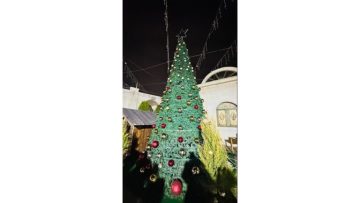 عاجل.. وزارة السياحة تضيء شجرة عيد الميلاد في كنيسة سيدة الجبل بعجلون