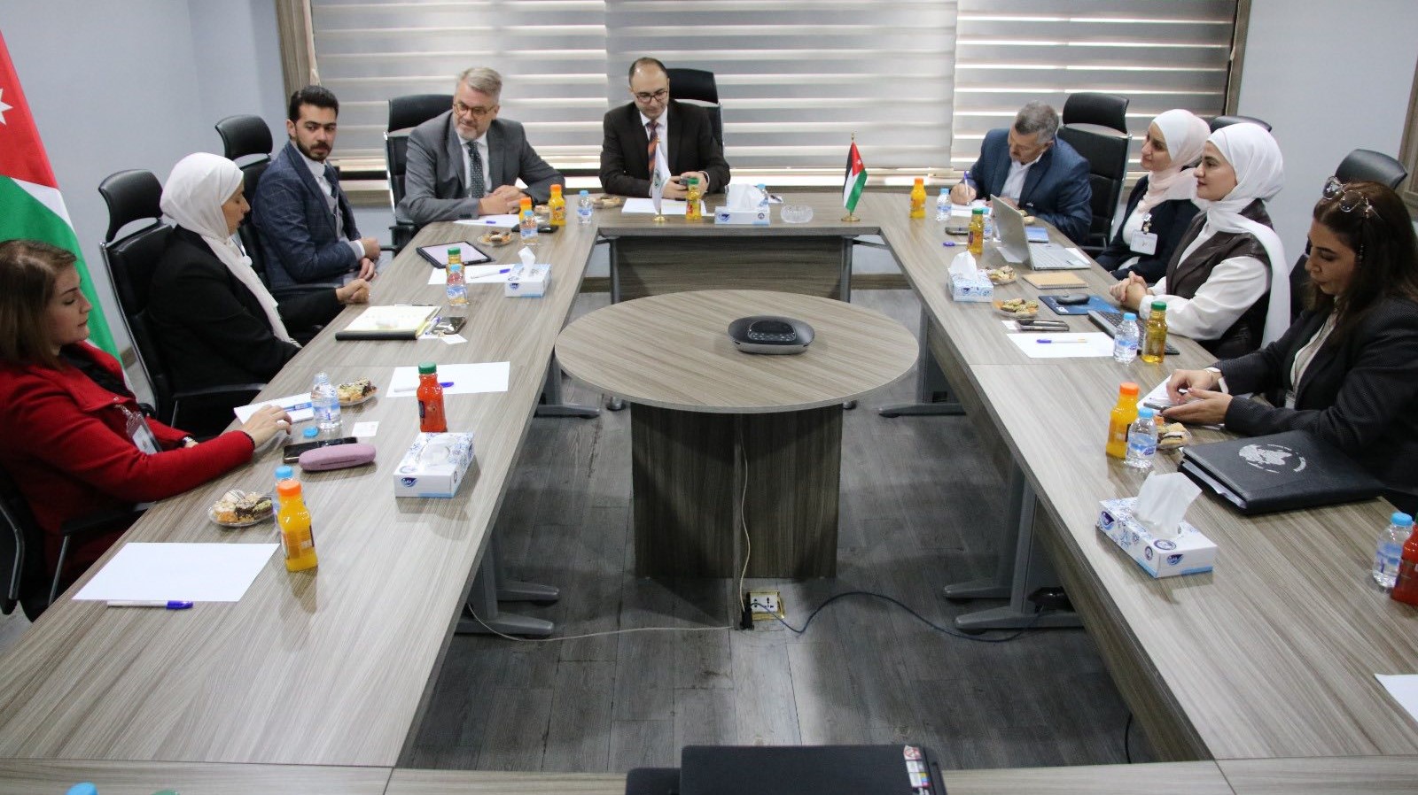 عاجل.. مدير بنك تنمية المدن والقرى يلتقي ممثل التعاون الدولي الألماني لتعزيز المشاريع المشتركة