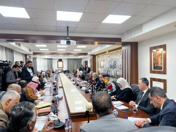 عاجل.. وزير الصناعة عن ملف شموسة: لن تمر مرور الكرام