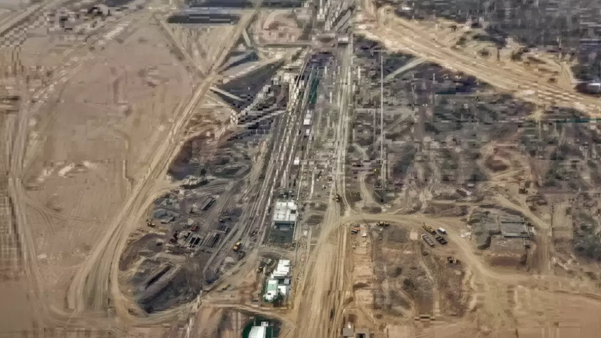 عاجل.. شاهد: المعجزة التي تبنيها السعودية في الصحراء… مدينة بطول دولة كاملة تنمو أمام أعيننا!