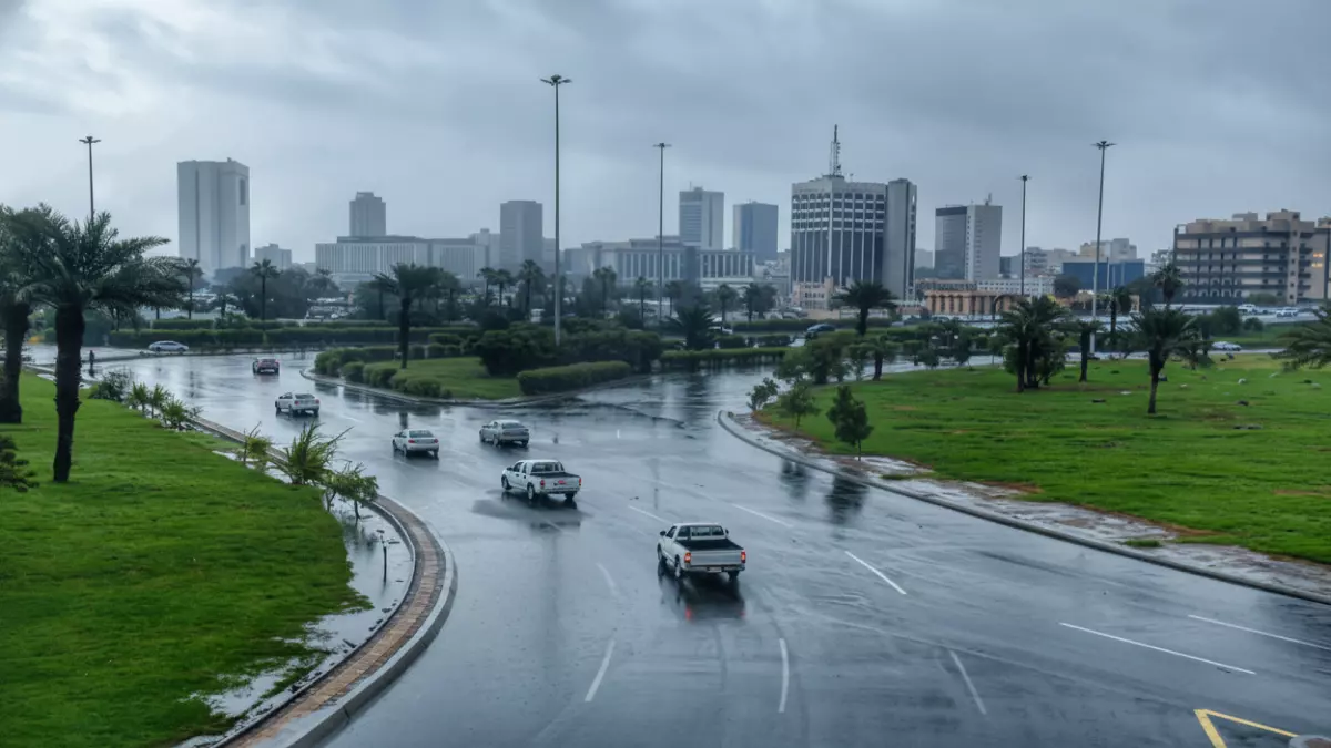 عاجل.. عاجل: عاصفة تاريخية تشل السعودية… إلغاء الرحلات وإغلاق المدارس و15 مليون مواطن في خطر!