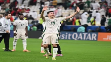 عاجل.. عاجل: الحمدان ينهار باكياً أمام رينارد بعد الكارثة أمام المغرب – مشهد صادم يهز الجماهير!