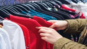 عاجل.. عاجل: الملابس السعودية تحطم الأرقام القياسية… نمو صادم بـ 22% يصل لـ 2.8 مليار دولار!