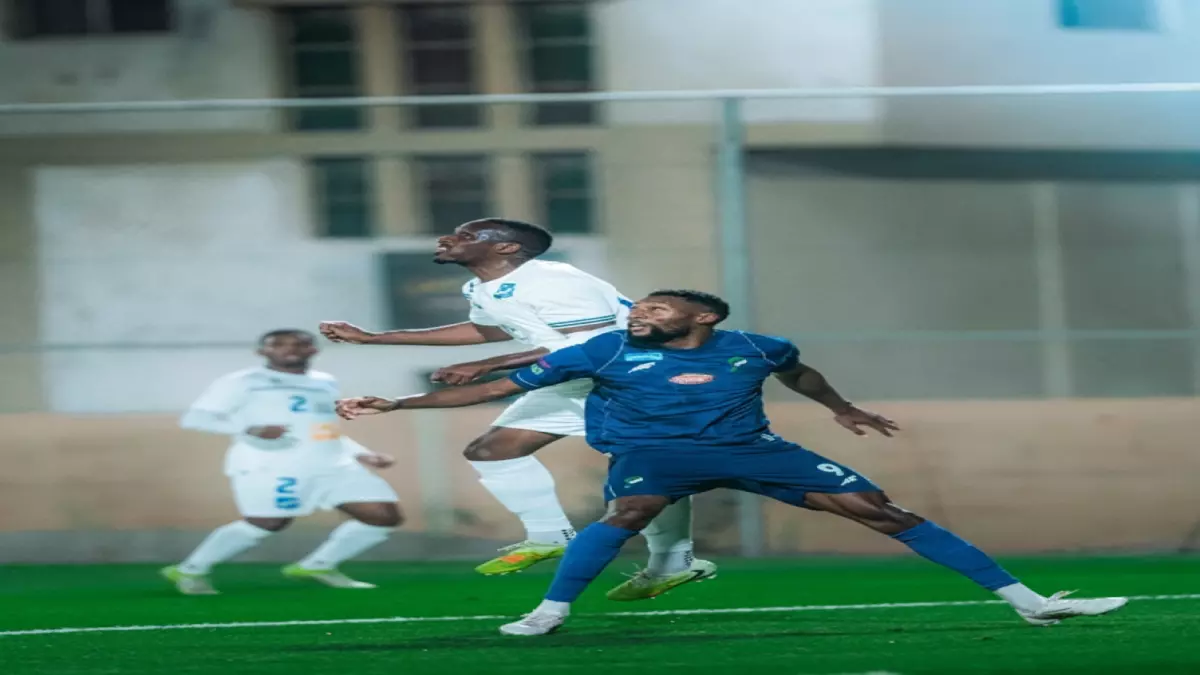 عاجل.. درامي: العنزي ينقذ الفتح في الثانية الأخيرة ويكسر قلوب التضامن الكويتي بهدف ناري!