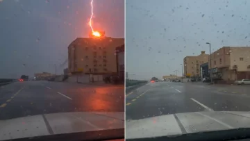 عاجل.. صادم: صاعقة جنونية تضرب مبنى في جدة والسيارات تمر بجانبها! المصير كان محتوماً…