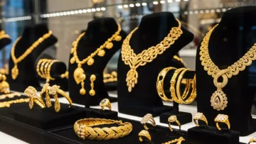 عاجل.. عاجل: الذهب ينهار في مصر… الجرام بـ 6410 جنيه والخبراء يحذرون: هل تخسر استثماراتك؟