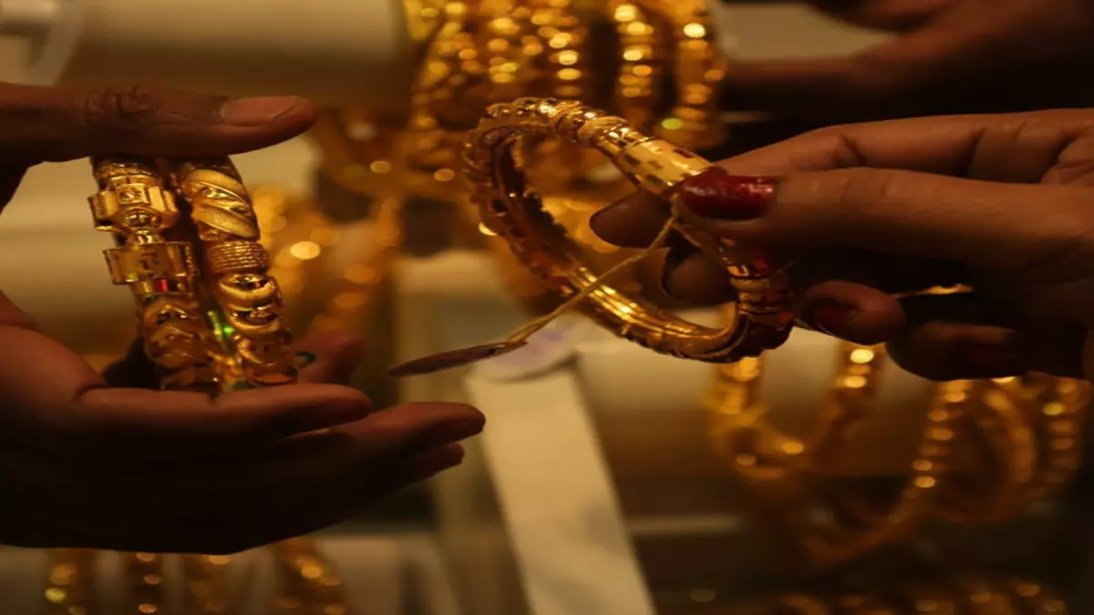 عاجل.. عاجل: الذهب يحطم الأرقام القياسية بعد قرار أمريكا الصادم – أسعار مصر تشهد طفرة تاريخية!