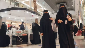 عاجل.. شاهد: 6 من كل 10 أزواج سعوديين في خطر قانوني فوري… هل زواجك محمي أم مهدد؟