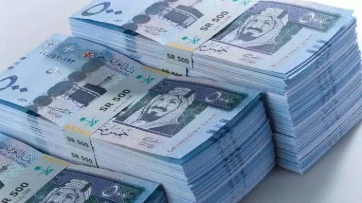 عاجل.. عاجل: قفزة مفاجئة في سعر الريال السعودي مقابل الجنيه… البنك المركزي يحدد 12.71 جنيه والمفاجأة في الفروقات!