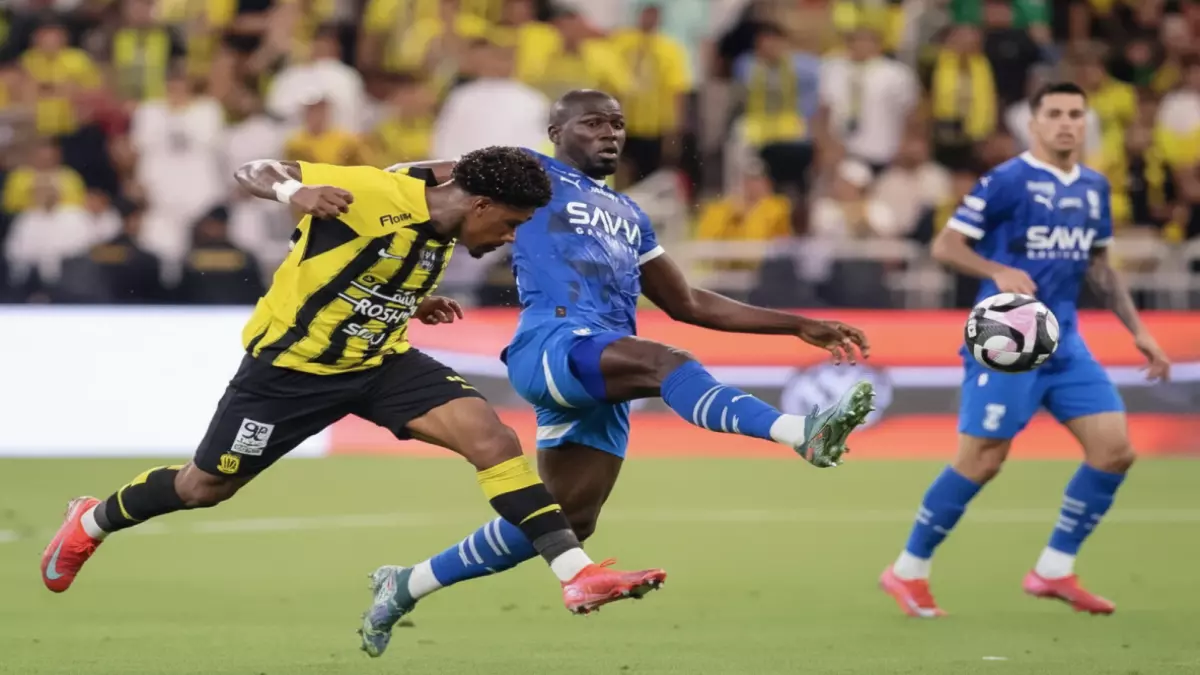 عاجل.. عاجل: صدمة هائلة في الدوري السعودي.. كوليبالي وفابينيو يسقطان بقرارات قاسية والجماهير في حالة غضب!