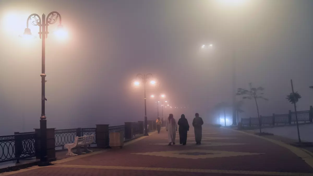 عاجل.. عاجل: الأرصاد تحذر من انعدام الرؤية تماماً في 4 مدن سعودية… الضباب يضرب خلال ساعات!