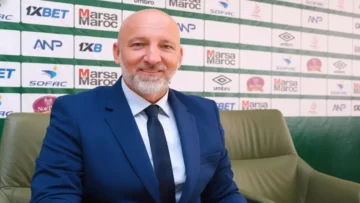 عاجل.. عاجل: الوحدة يُفجر مفاجأة ويتعاقد مع البلجيكي سفيكو – المدرب الذي صعد بالعروبة للدوري السعودي!