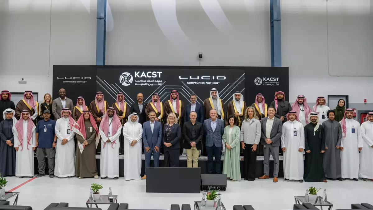 عاجل.. عاجل: السعودية تُحدث ثورة تقنية… أول مركز ابتكار للسيارات الكهربائية في الشرق الأوسط!