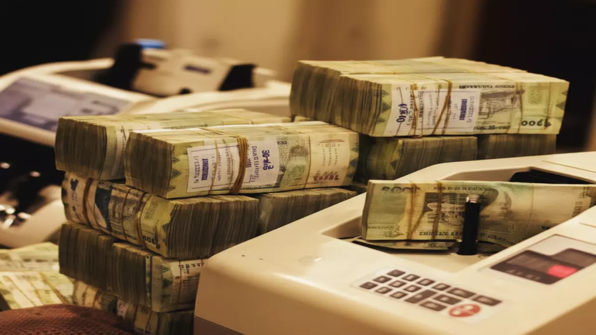 عاجل.. صادم: الريال السعودي بـ 425 في عدن مقابل 140 في صنعاء – الفارق الجنوني يهز الأسواق!