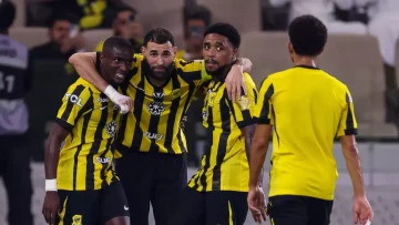 عاجل.. عاجل: كونسيساو يحسم مستقبل بنزيما وكانتي في الاتحاد… ومحمد صلاح؟ المفاجأة صادمة!