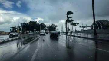 عاجل.. عاجل: أمطار رعدية تضرب السعودية وسيول تجتاح المدن… هل تنعدم الرؤية تماماً؟