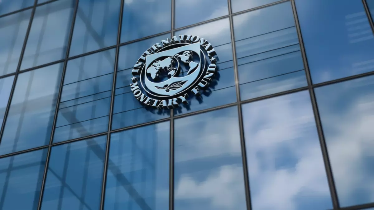 عاجل.. صادم: صندوق النقد يطرد اليمن من جدول أعماله… خبراء: “دائرة العزلة والاشتباه” تهدد الاقتصاد!