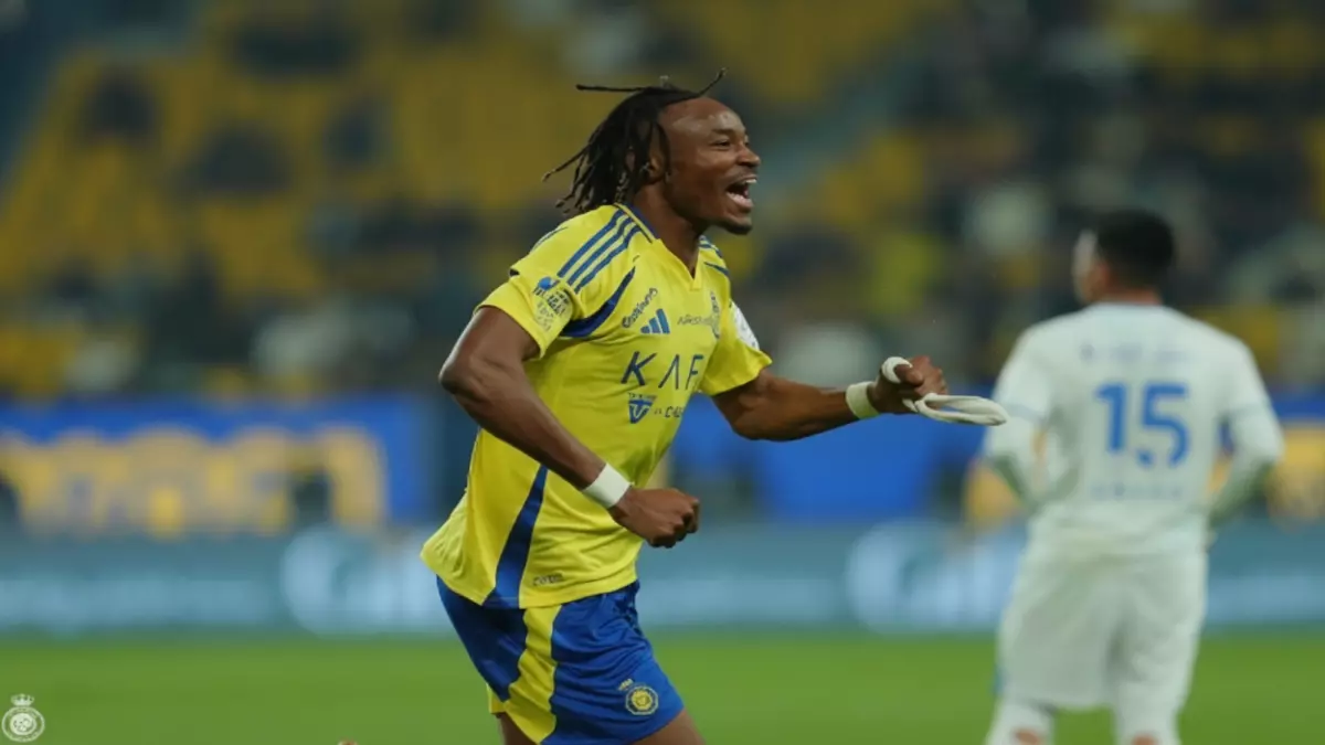 عاجل.. سيماكان يكشف السر وراء رفضه عروض أوروبية بالملايين: “اللعب مع رونالدو حلم تحقق!”