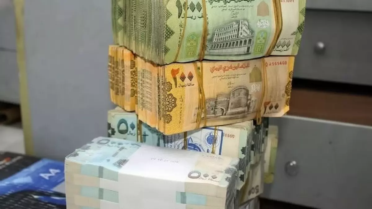 عاجل.. عاجل: بنك عدن يصرف مرتبات سبتمبر لموظفي المياه والبيئة – تعرف على 5 طرق سحب فورية!