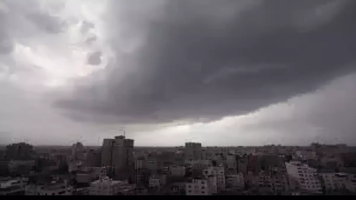 عاجل.. عاجل: الأرصاد تحذر من موجة برد قارس تضرب 8 محافظات يمنية… والضباب يخفي الطرق!