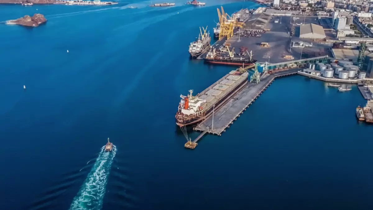 عاجل.. عاجل: ارتفاع جنوني 45% في أسعار الشحن إلى عدن يهدد بكارثة اقتصادية – السلع ستصبح أغلى بنسب خيالية!