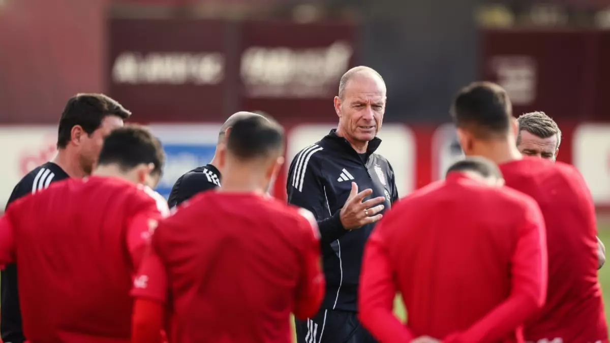 عاجل.. عاجل: صفقة قطرية تخطف نجم الأهلي في يناير… والناقدة تكشف: “90% مؤكد”!