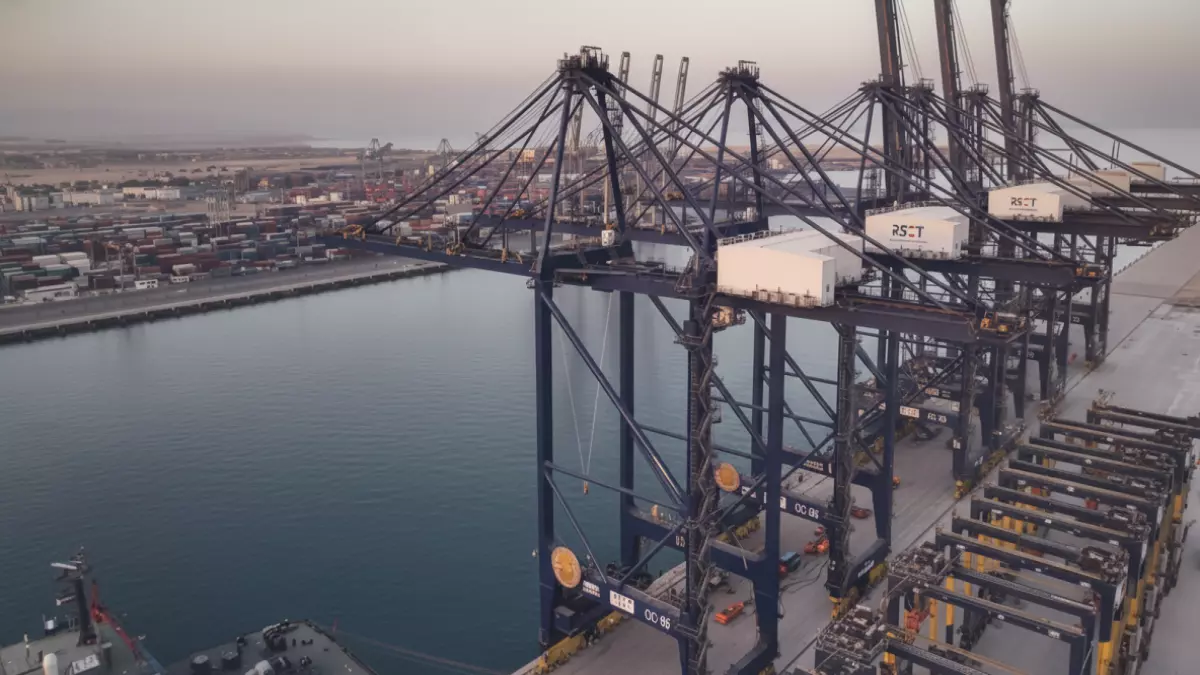 عاجل.. خطة مصر السرية للهيمنة على العالم: 100 مليون متر مربع ستجعلك تعيد التفكير في المستقبل!