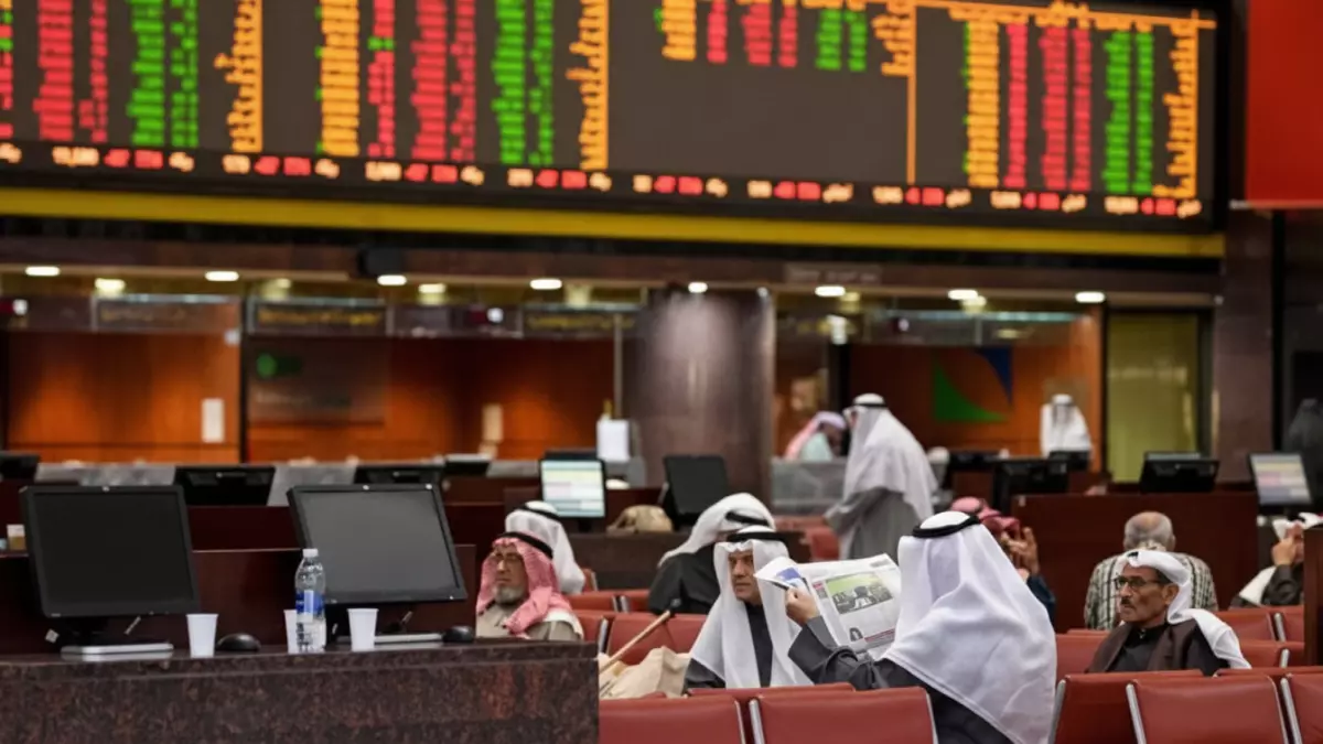 عاجل.. عاجل: انهيار جماعي يضرب بورصات الخليج… النفط يكسر حاجز الـ60 دولار ويسحق المؤشرات!