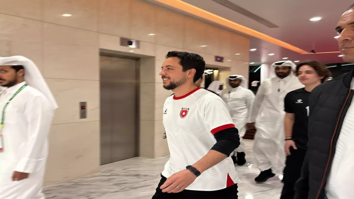 عاجل.. عاجل: ولي العهد الأردني يصل ستاد البيت شخصياً لدعم النشامى أمام السعودية… مواجهة نارية تحدد مصير النهائي!