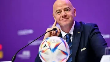 عاجل.. عاجل: رئيس فيفا يفجر مفاجأة صادمة عن رونالدو… هل يترك النصر لهذا السبب الخطير؟