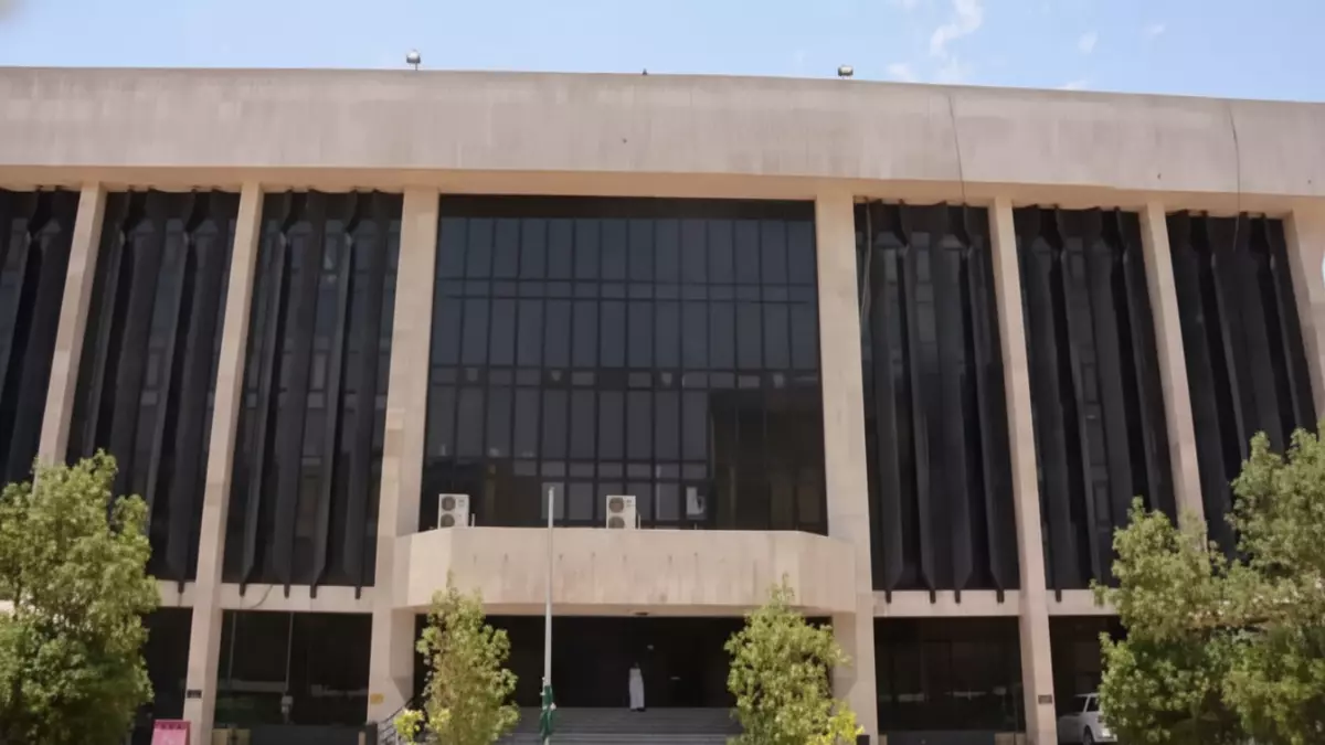 عاجل.. عاجل: تعليم الرياض يعلق الدراسة غداً الخميس – طلاب 15 منطقة ينتقلون للتعلم عن بُعد بسبب الطقس!