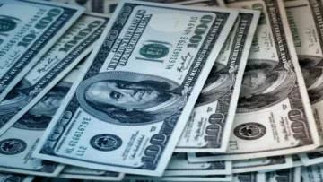 عاجل.. عاجل: الدولار ينهار إلى أدنى سعر في التاريخ – البنوك تسجل 47.36 والأسواق في حالة صدمة!