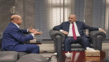 عاجل.. عاجل: فوضى داخل البنك المركزي بعدن… هل ينهار الريال اليمني خلال ساعات؟