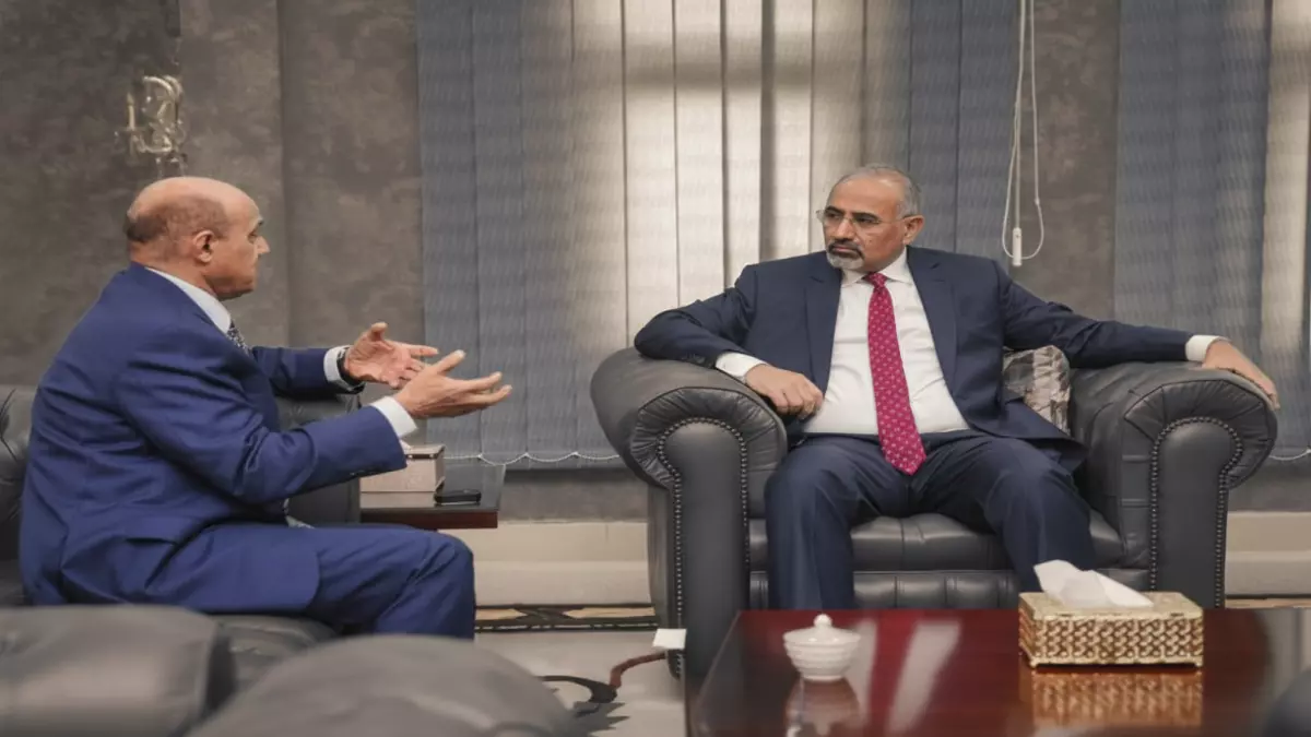 عاجل.. عاجل: فوضى داخل البنك المركزي بعدن… هل ينهار الريال اليمني خلال ساعات؟