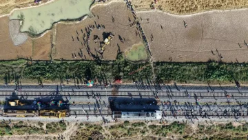 عاجل.. عاجل: مذبحة مروعة في الهند… قطار سريع يدهس 7 أفيال عملاقة ويخرج عن مساره!