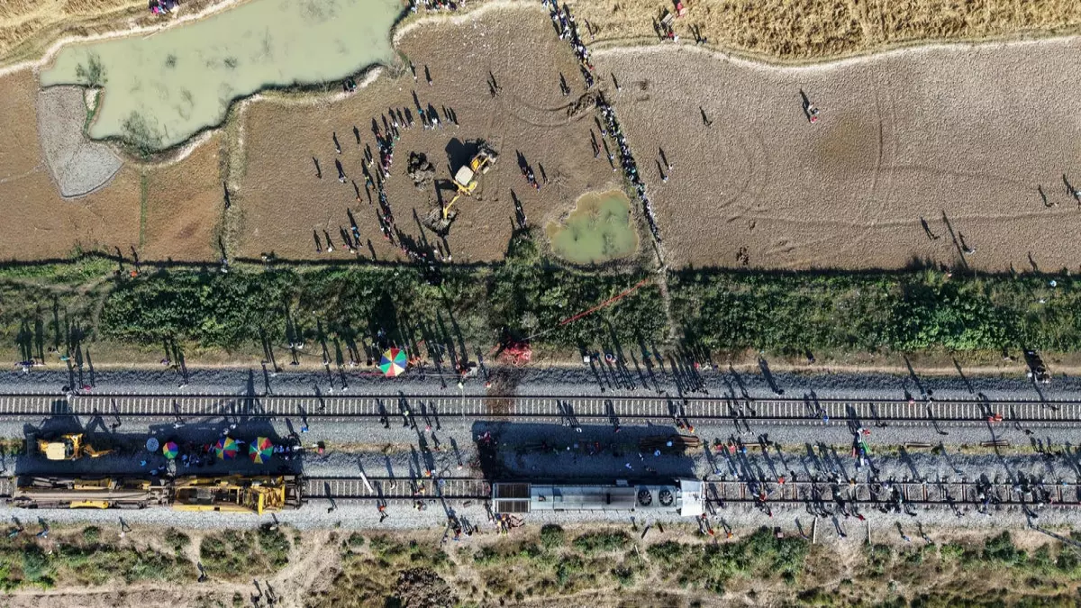 عاجل.. عاجل: مذبحة مروعة في الهند… قطار سريع يدهس 7 أفيال عملاقة ويخرج عن مساره!