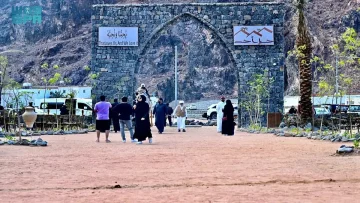 عاجل.. حصري: المدينة المنورة تكشف سرها الأعظم… جبال تحبس الأنفاس تحيط بالمسجد النبوي!