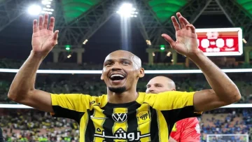 عاجل.. صراع برازيلي محتدم على فابينهو: راتبه الفلكي يعقد عودته.. وعائلته ترفض مغادرة أوروبا!