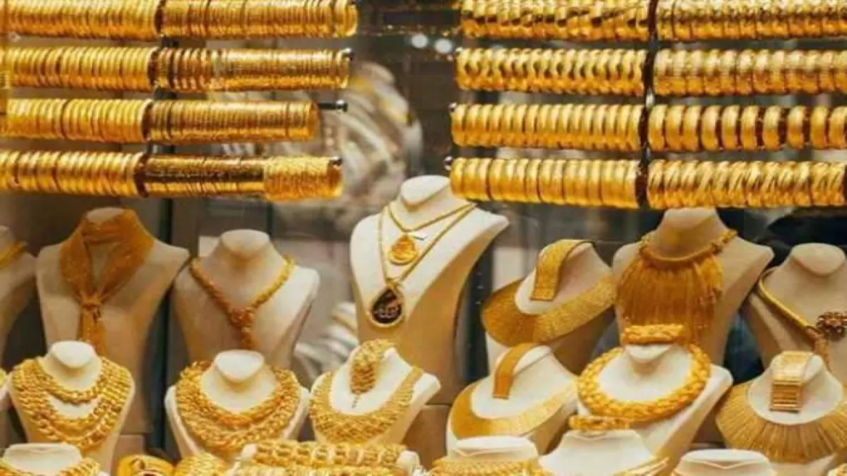 عاجل.. صادم: الذهب في عدن أغلى 3 مرات من صنعاء… 205 ألف مقابل 65 ألف ريال!