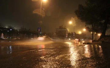 عاجل.. أمطار غزيرة وسيول متوقعة في مناطق مختلفة