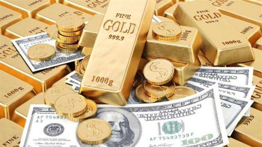 أسعار الذهب تتراجع بأكثر من 1% عالميًا مع قوة الدولار وتزايد رهانات رفع الفائدة الأمريكية