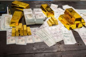 أسعار الذهب ترتفع عالميًا اليوم الخميس بدعم تراجع الدولار والنفط وترقب تهدئة التوترات في الشرق الأوسط