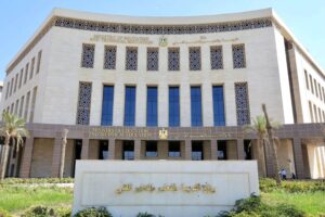 إجراءات قانونية ضد المعلمين المستبقين بالخدمة المتغيبين عن العمل