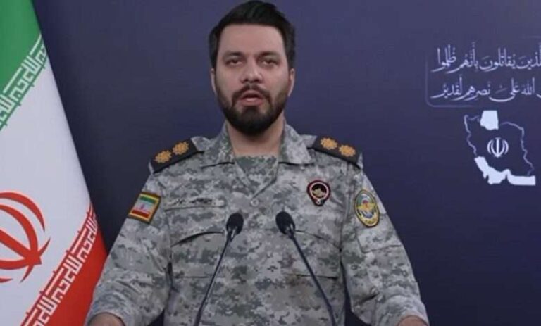 اعاجل.. لحرس الثوري الإيراني يعلن استهداف سفينتين بمضيق هرمز وإطلاق صاروخ على مقاتلة أمريكية