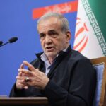 الرئيس الإيراني: لن نتنازل عن تطوير البرنامج الصاروخي الباليستي