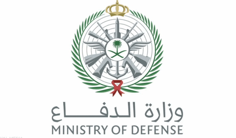السعودية: سقوط صاروخ أطلق من اليمن بمنطقة خالية قرب الحدود بين البلدين
