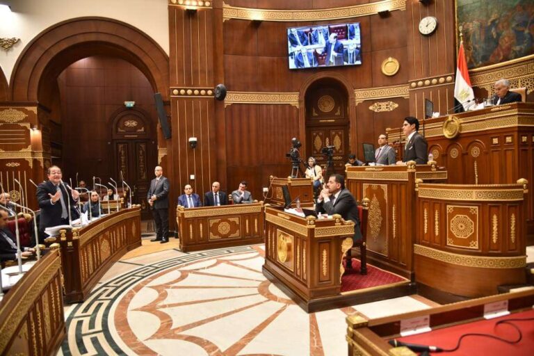 الشيوخ يوافق نهائيا على خطة التنمية ويخطر رئيس الجمهورية ومجلس النواب