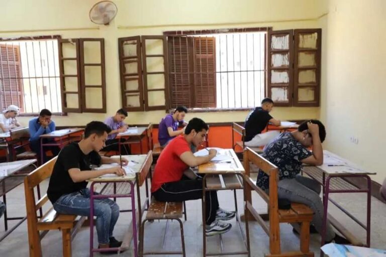 تأجيل امتحانات الثانوية العامة بعد قرار الحكومة بمنح إجازة ثورة 30 يونيو.. بيان عاجل من التعليم