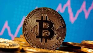 تباين أسعار العملات المشفرة وسط تقلبات اقتصادية عالمية وتفوق الذهب كملاذ آمن
