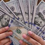 تراجع جديد في سعر الدولار أمام الجنيه منتصف تعاملات اليوم بالبنوك.. آخر تحديث